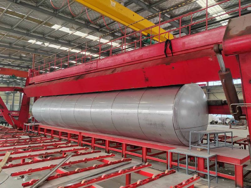 異形罐體成型機(jī) 